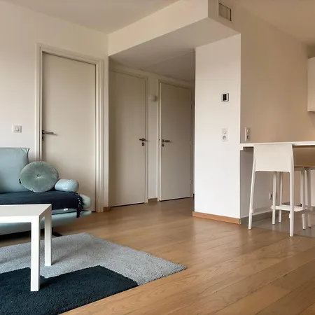 Beau T2 Au Bord Du Lez Daire